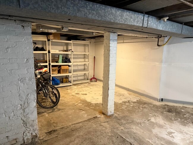 Building Photo - 3788 Burns Ave