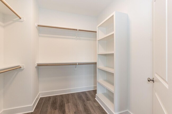 Building Photo - Now Leasing: Brand New Townhome in Rolesvi...