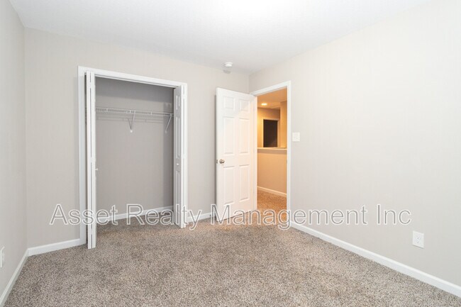 Building Photo - 8205 Zodiac Ln