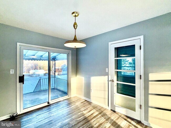 Building Photo - 5233 Kerger Rd