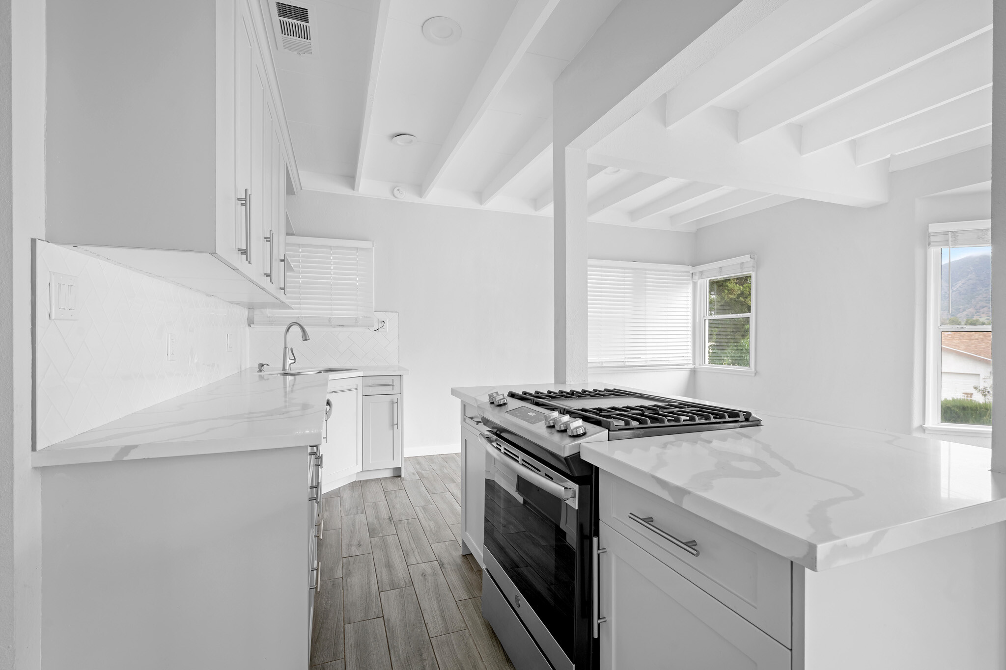Building Photo - 7726 Le Berthon St
