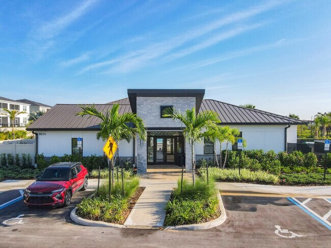 Building Photo - 452 Ocean Course Ave