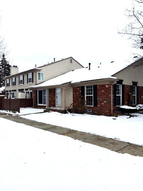 Primary Photo - 41136 Northwind Dr