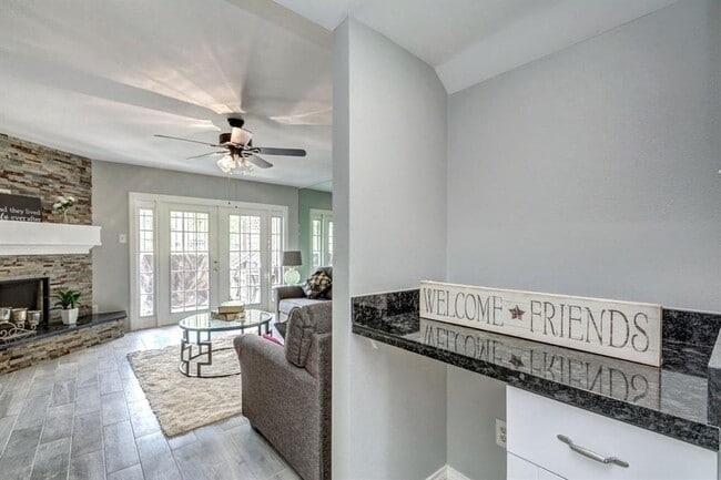 Building Photo - 5005 Georgi Ln