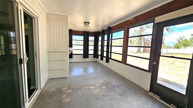 Building Photo - 1524 Newhope Rd