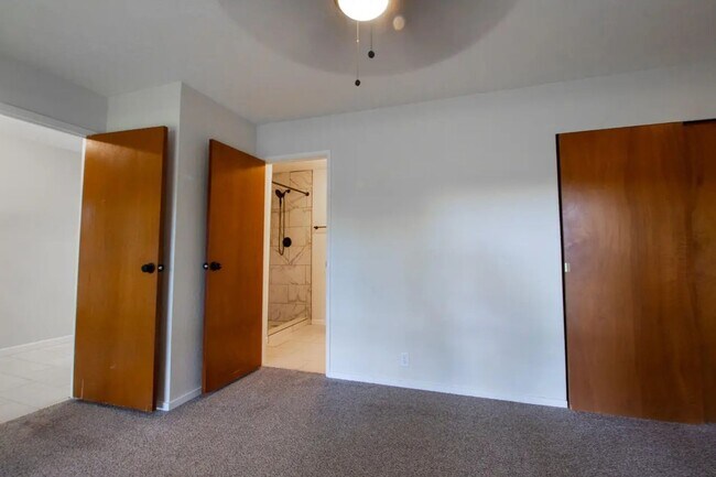 Building Photo - 4 Bedroom 3 Bathroom 2 Car Garage