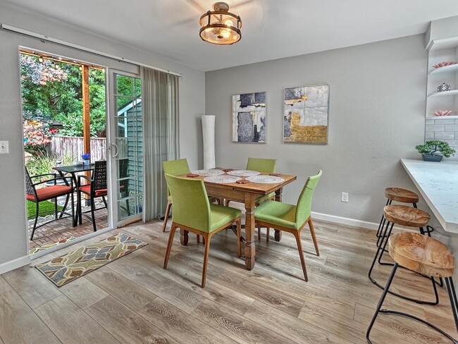 Building Photo - 13316 NE 137th Pl