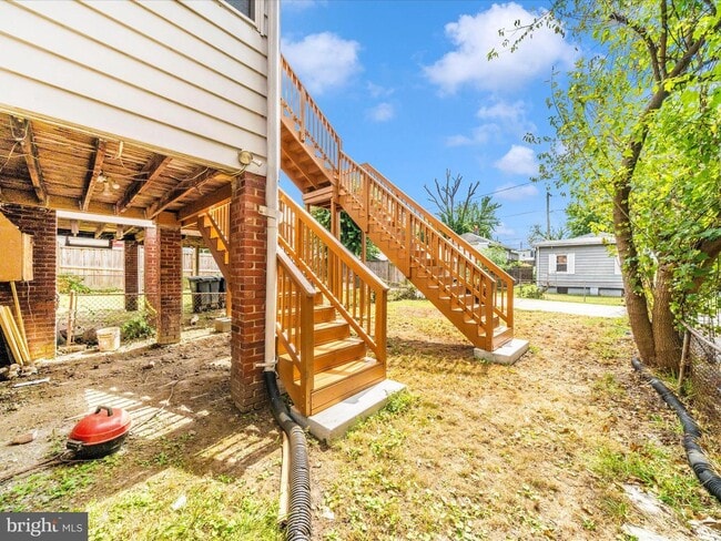 Back Yard - 4215 Dix St NE