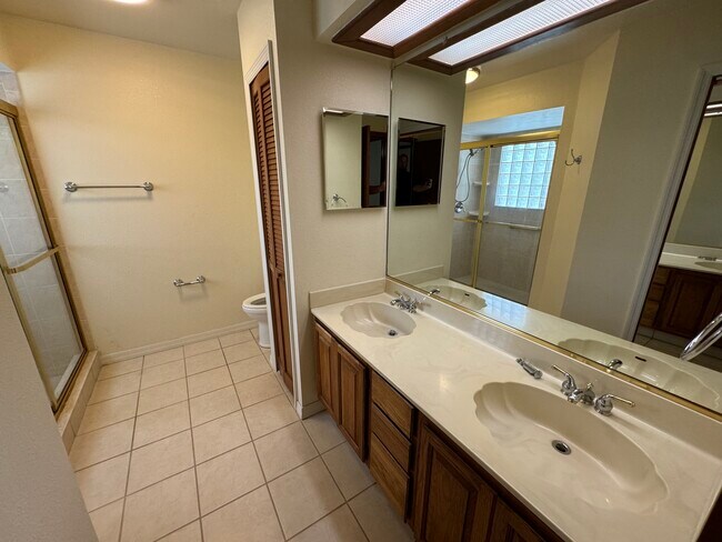 Building Photo - 1003 Chesterfield Cir
