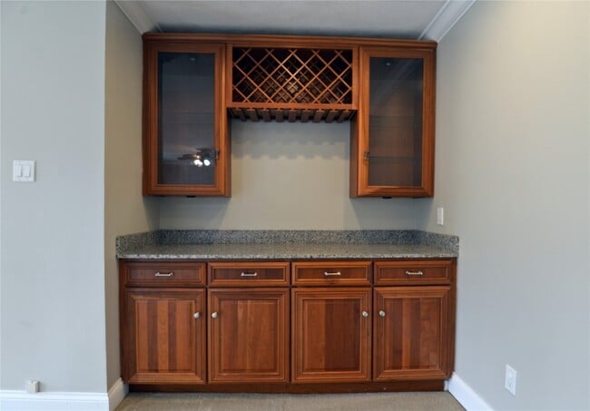 Building Photo - 2235 N Ballas Rd