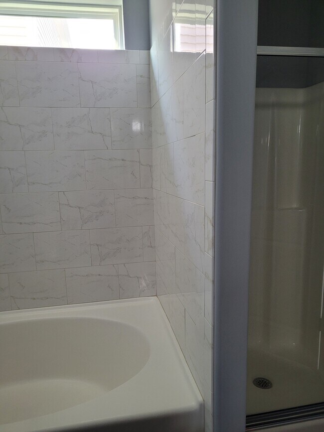 Building Photo - 1657 Extine Ln