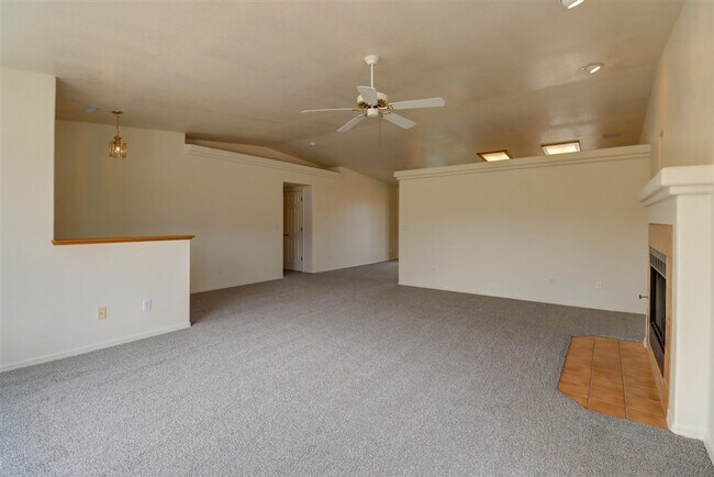 Building Photo - 9440 E Towago Dr