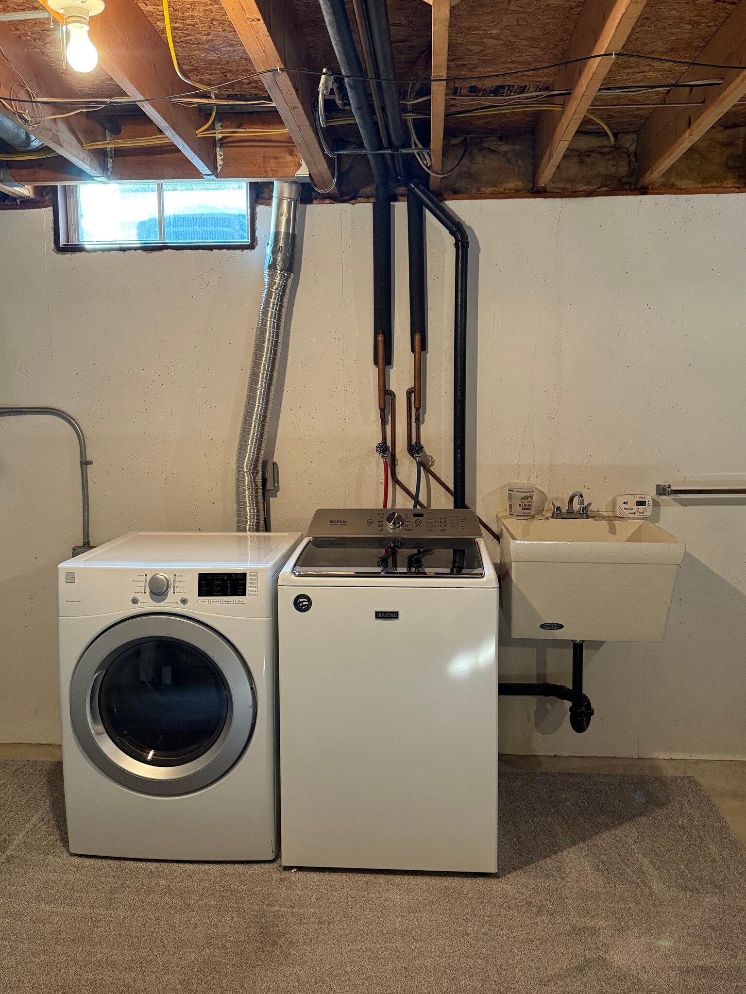 Building Photo - 2093 Tunis Rd