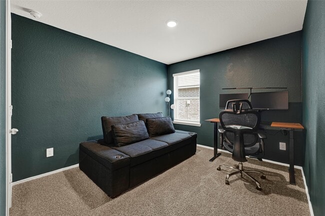 Building Photo - 24323 Elmwood Falls Dr