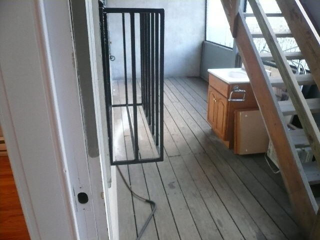 Building Photo - 342 4th St