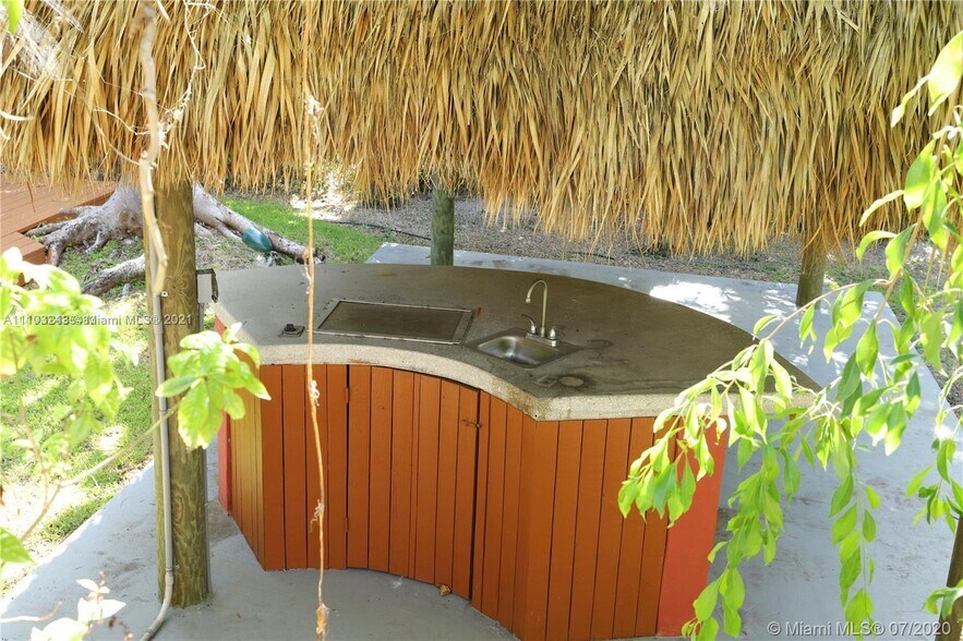 Building Photo - 6540 SW 135th Ter