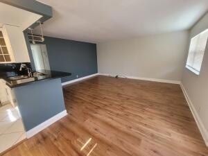 Building Photo - 457 Brittany Dr
