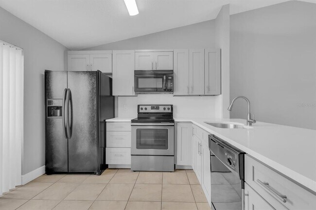 Building Photo - 907 Park Villa Cir