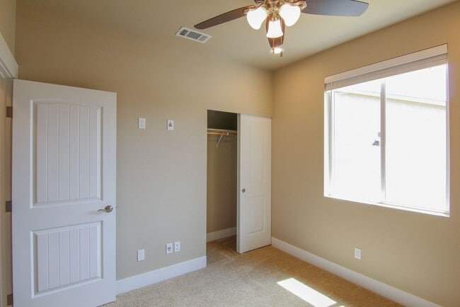 Building Photo - Brand New Build!