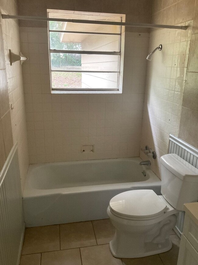 Building Photo - 3 Bed 1 Bath Newly Remodeled Home in Del City