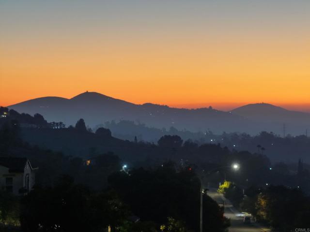 Building Photo - 1316 Vista Ave