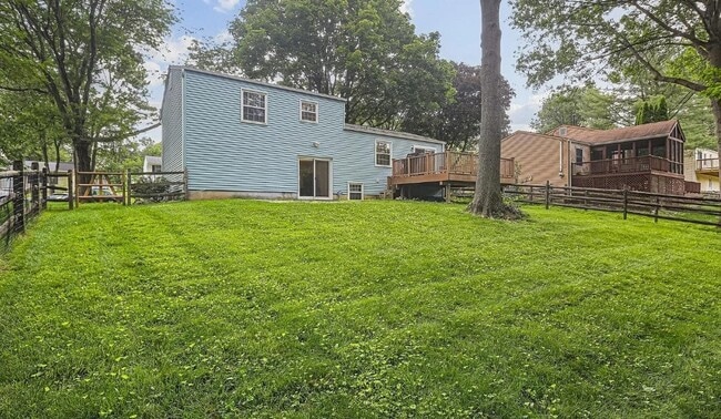 Building Photo - 8988 Buckskin Ct