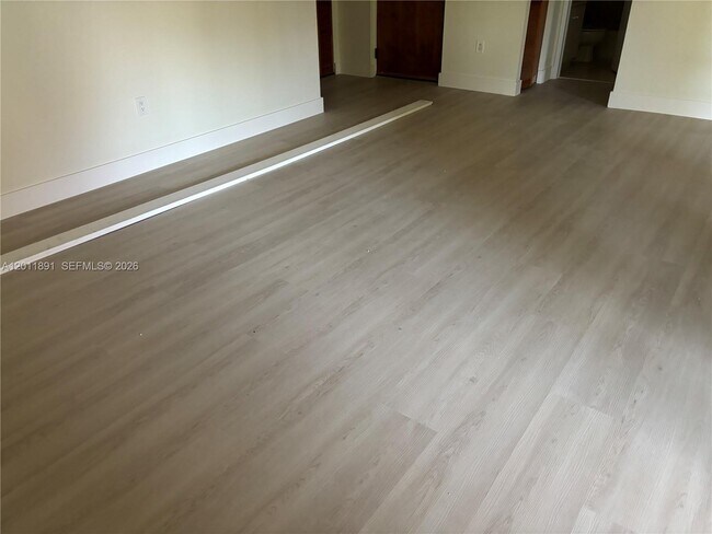 Building Photo - 8800 SW 123rd Ct