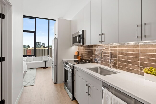 Building Photo - 1075 W Van Buren St