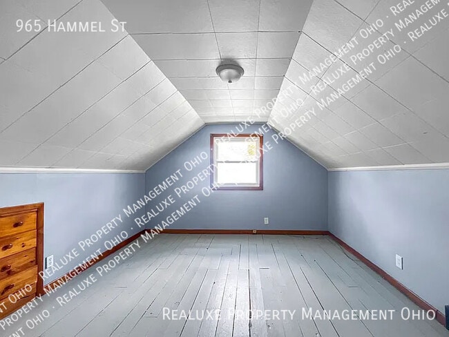 Building Photo - 965 Hammel St