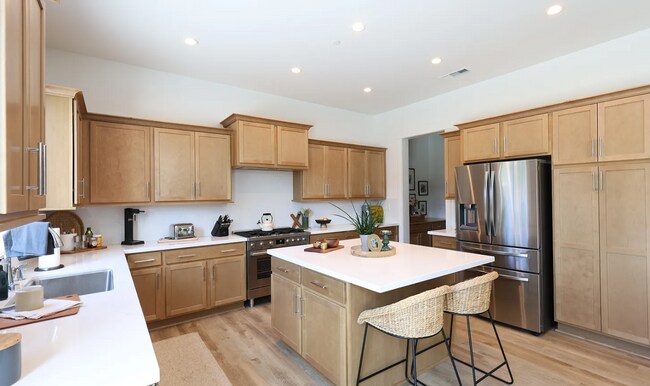 Building Photo - Beautiful Four Bedroom Three Bath Home Located in Granit Bay