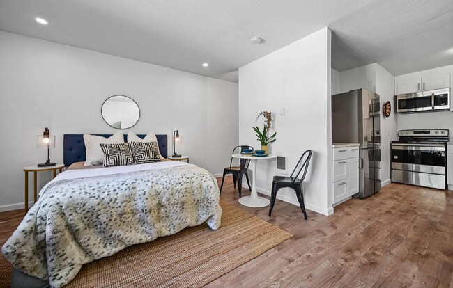 Building Photo - Adorable Remodeled Studio! Walk to Lake Merritt, Trader Joes, Whole Foods! Parking Included!