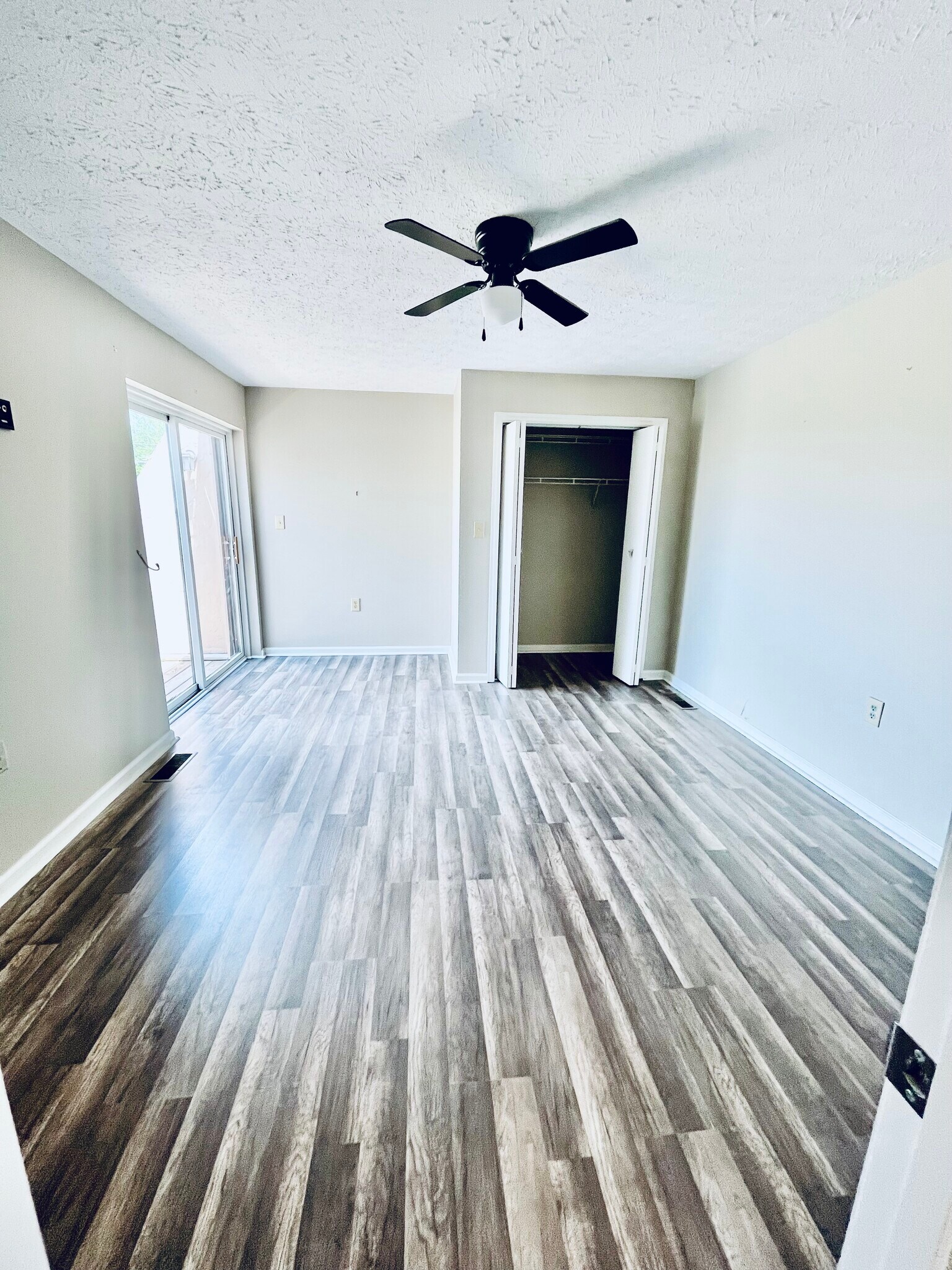 Building Photo - 412 Olympia Dr