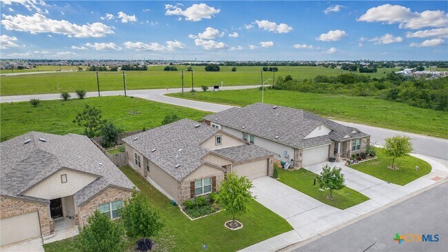 Building Photo - 2905 Greenbriar Rd