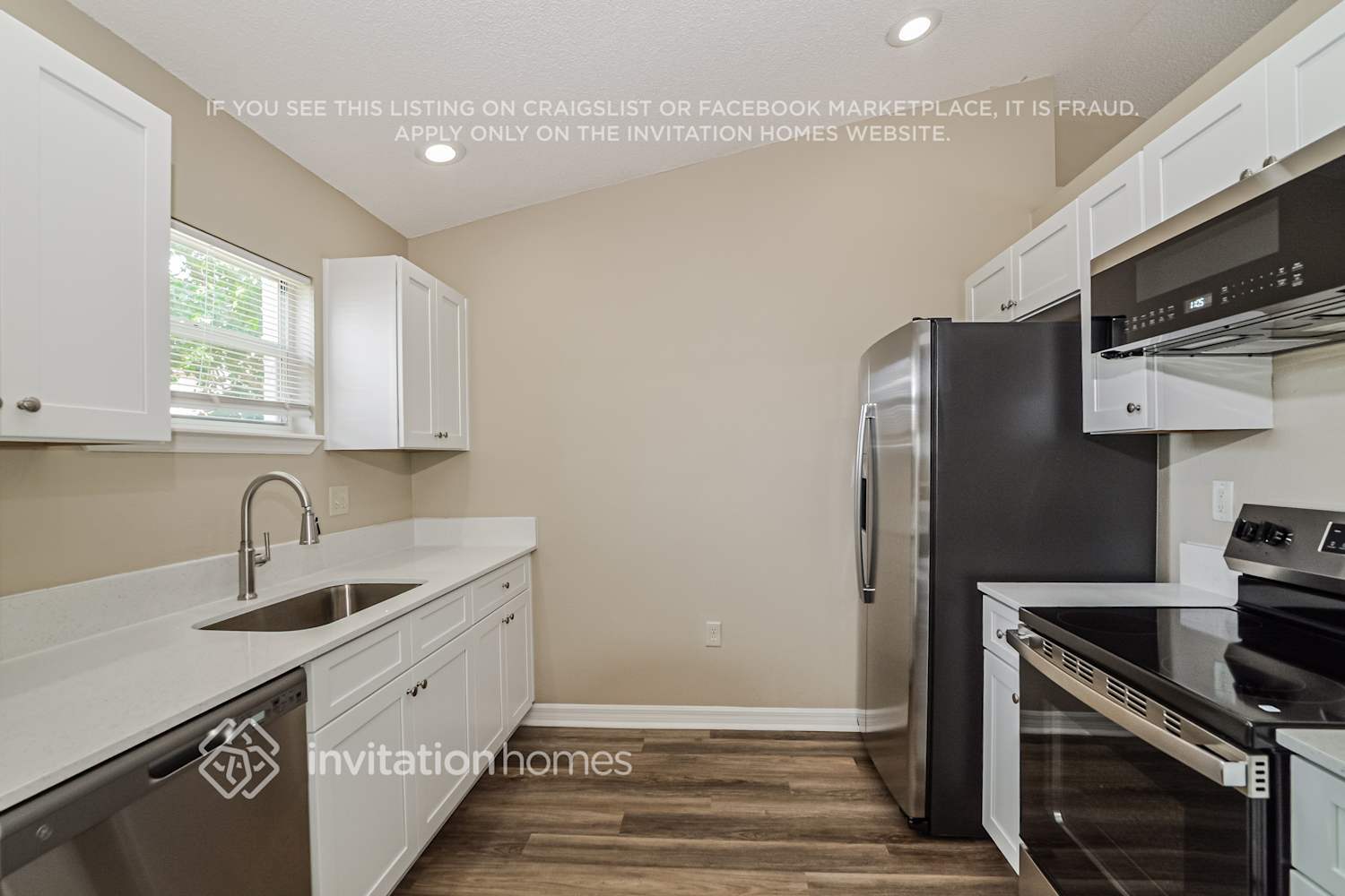 Building Photo - 639 Mercado Ct