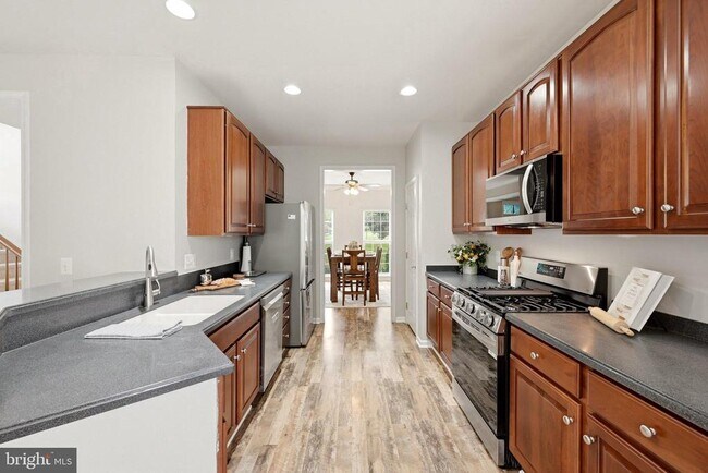 Building Photo - 17037 Loftridge Ln