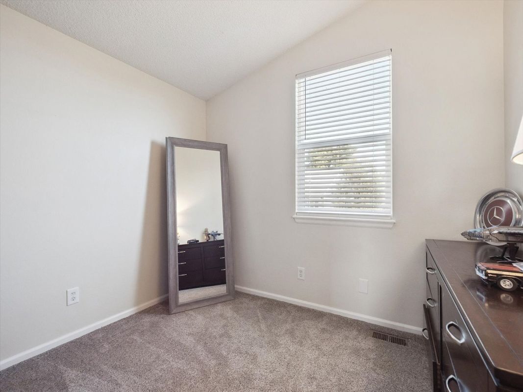 Building Photo - 9274 W Friend Dr