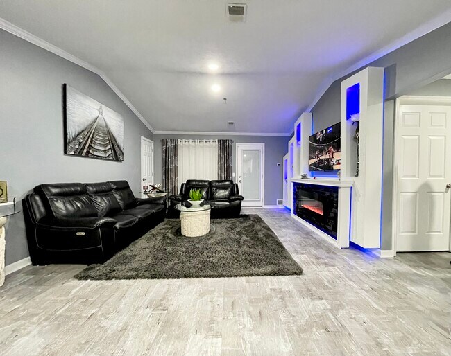 Livingroom - 3031 Poplar Creek Dr SE