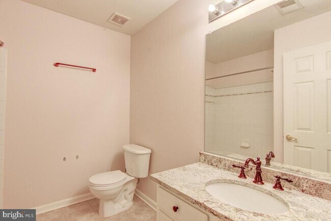 Building Photo - 7700 Duneiden Ln