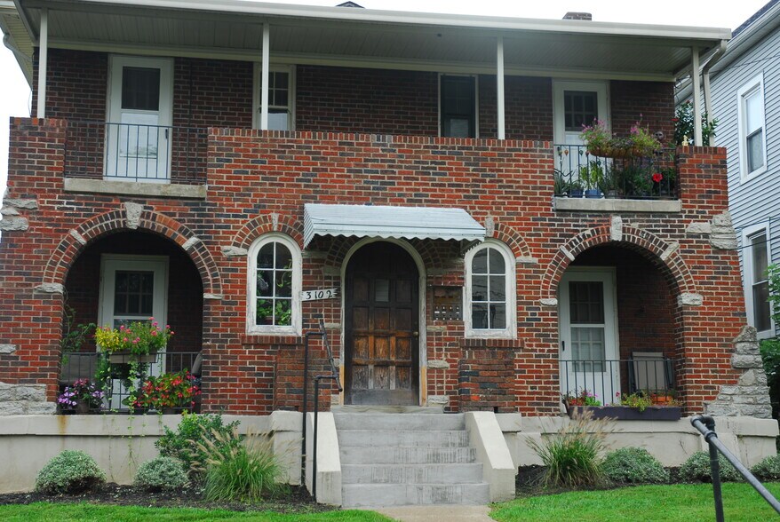 Front entrance - 3102 Troy Ave