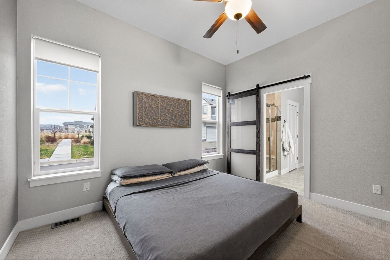 Building Photo - 8479 Cromwell Dr