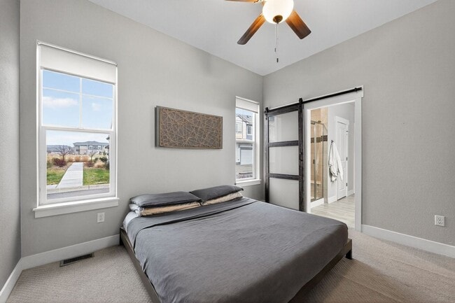 Building Photo - 8479 Cromwell Dr