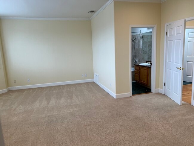 master bed room - 1276 45th Ave