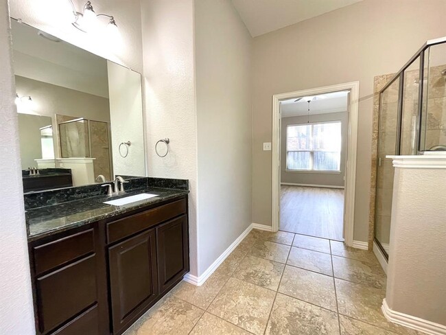 Building Photo - 11 Silver Arrow Court