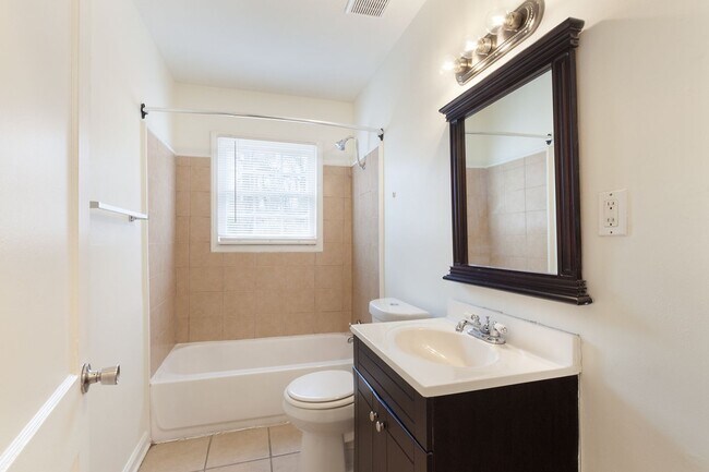 Building Photo - Spacious 3bd/2ba w/ Large Backyard & Close to ATL Beltline!