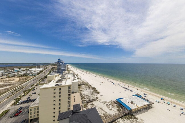 Building Photo - 401 E Beach Blvd