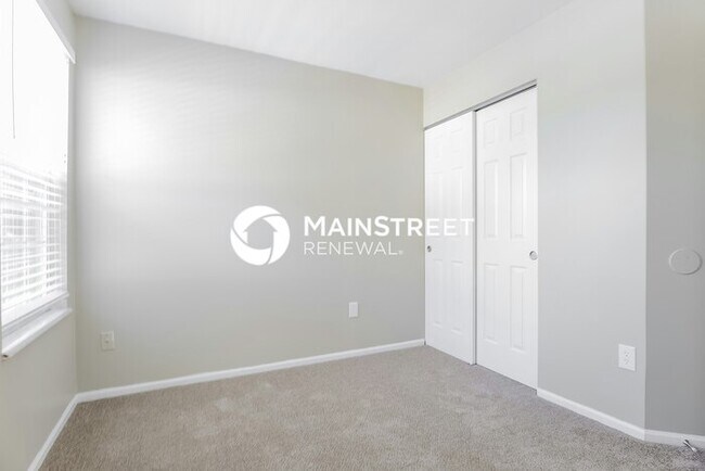 Building Photo - 3 Bedroom Pet-Friendly Home in Florissant,...