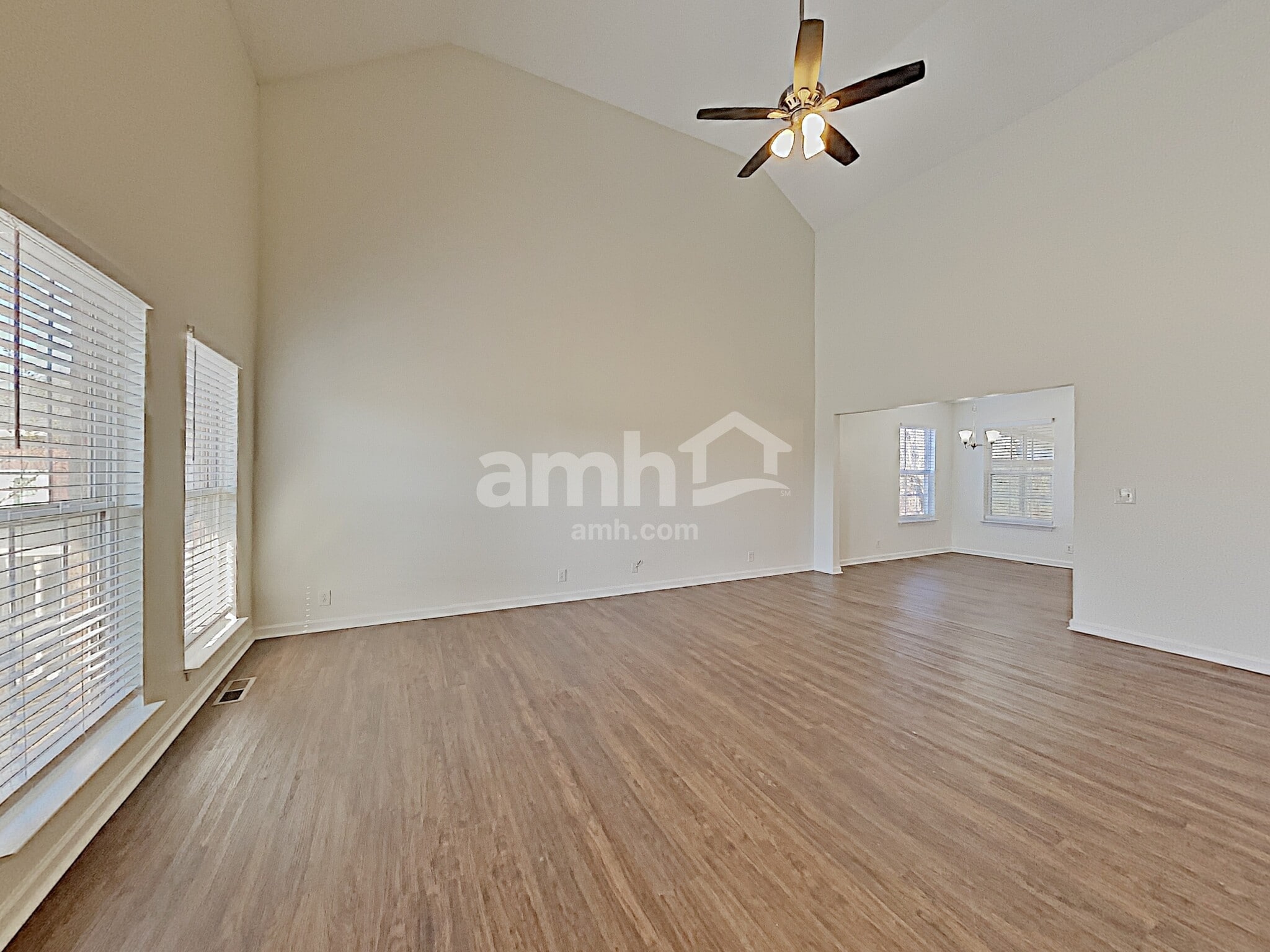 Building Photo - 3326 Conway Ct