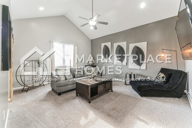 Building Photo - 1917 N College Ave