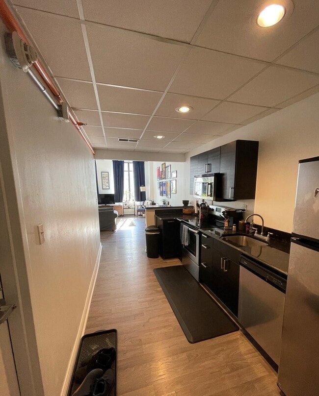 kitchen from entry toward living room - 1019 Main St