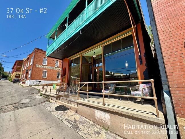 Building Photo - 37 Ok St